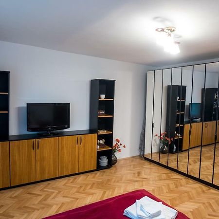 35кв.м 1, 1 баня Апартамент
 в Calea Sagului Тимишоара Екстериор снимка
