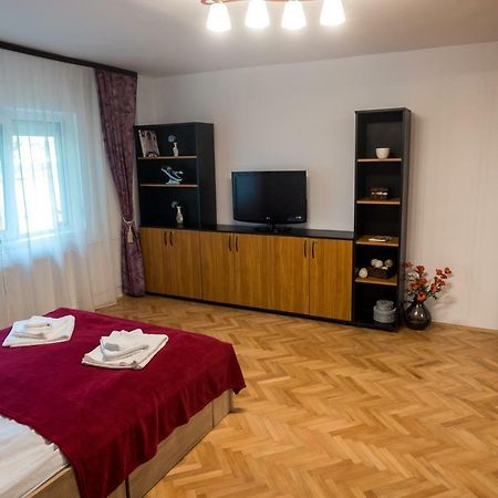 35кв.м 1, 1 баня Апартамент
 в Calea Sagului Тимишоара Екстериор снимка